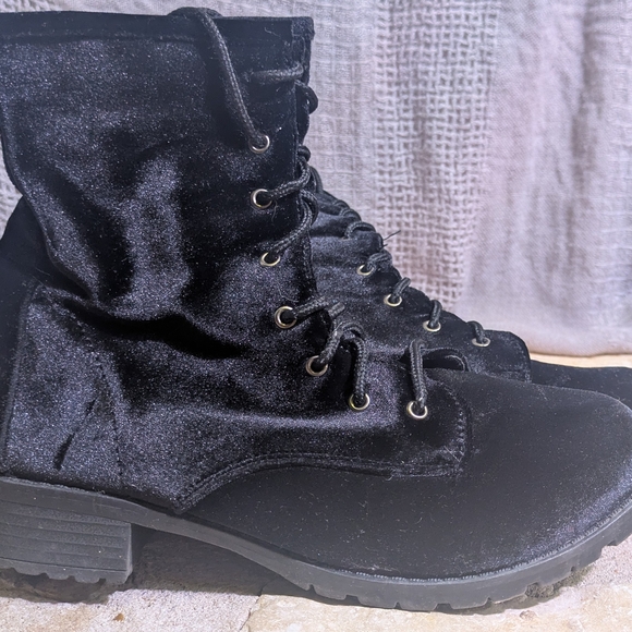 Black Velvet Lace-Up Boots - Picture 1 of 7